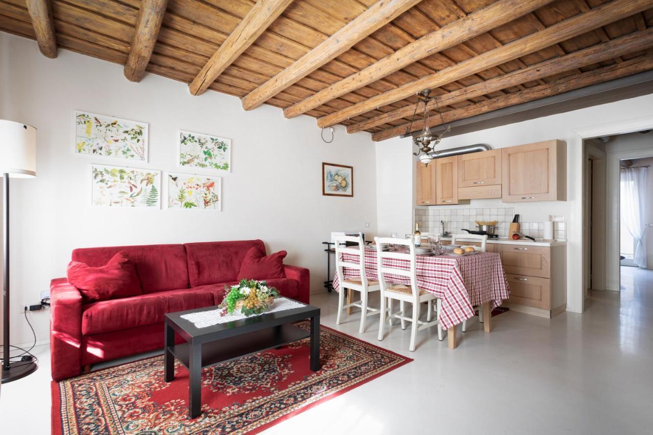 Corte Dei Soavi-Family Rooms & Apartments Soave  Exterior foto
